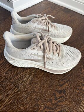 Brooks Women's Ghost 17 Running Shoe
